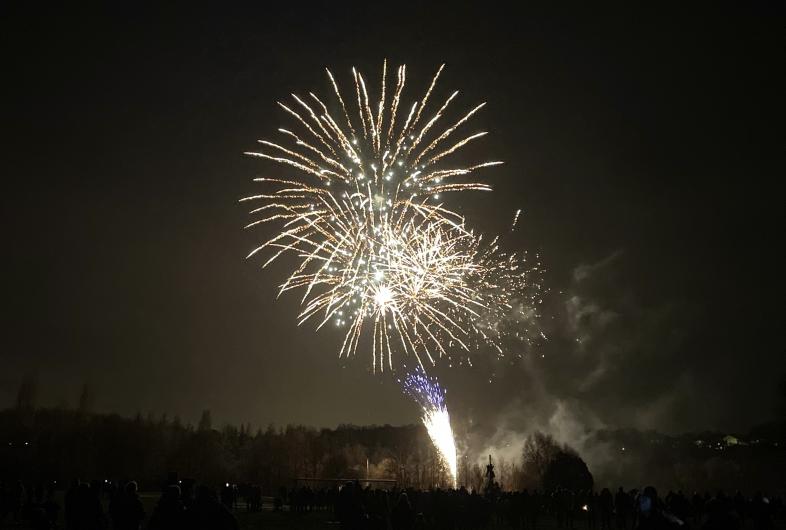 20251206_feu-artifice-ios-14-2